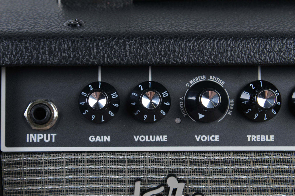 Fender Champion II 25 Guitar Combo Amplifier 25W 1x8in Speaker