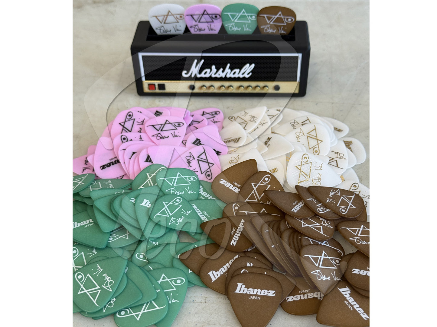 Ibanez Steve Vai Signature Guitar Picks (4pcs) (Brown, Green, Pink, White) 【Made in Japan】